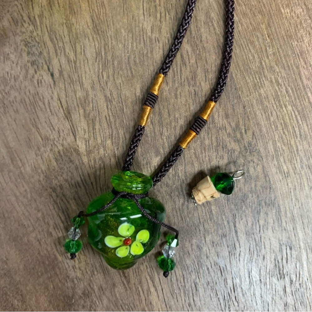 Green Floral Glass Pendant Necklace for Essentials Oils